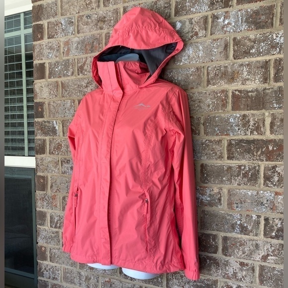 Like new, Lauren James wind/rain jacket Size Small - Picture 2 of 10